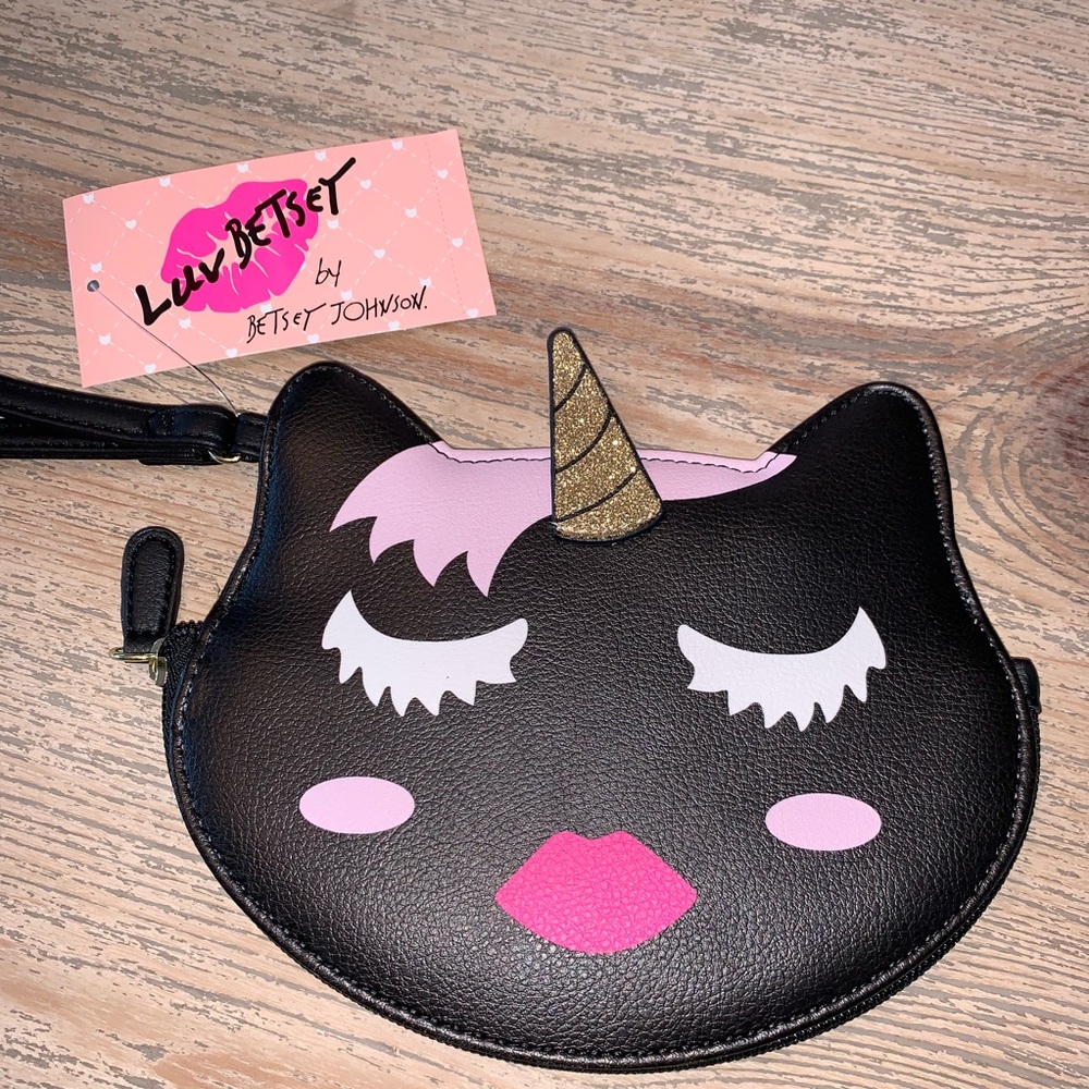🦄 BETSEY JOHNSON WRISTLET 🦄